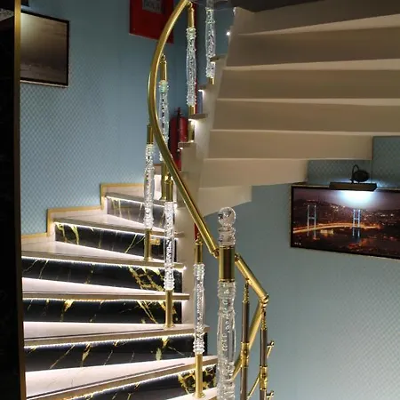 Falcon 2* איסטמבול