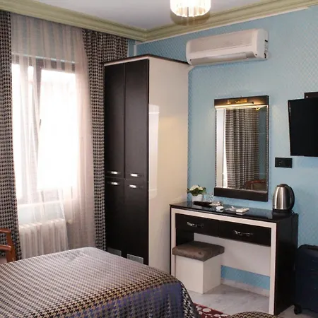 Hotel Falcon 2*